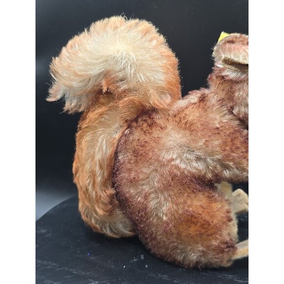 Vintage STEIFF Mohair PERRI Squirrel Germany Original W/Button & Ear Tag 4" Tall - Picture 5 of 8